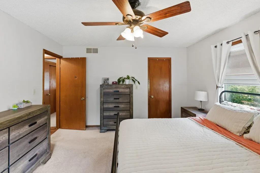 115 W April Drive Mulvane KS 67110