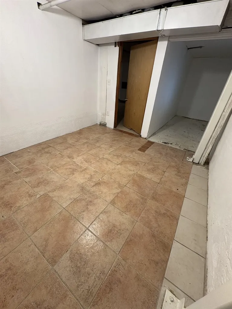 5207 E Murdock Wichita KS 67208