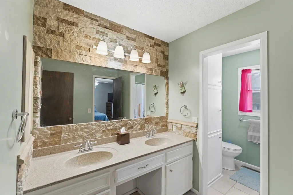 1351 N Peterson Wichita KS 67212