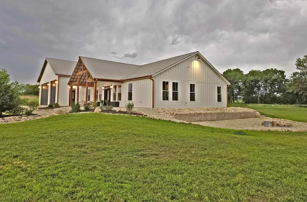 2486 180th Marion KS 66861