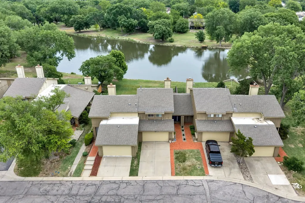 8201 E Harry Street Wichita KS 67207-4655