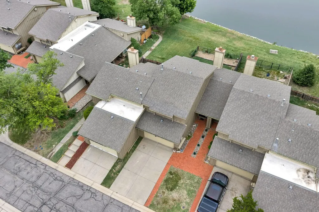 8201 E Harry Street Wichita KS 67207-4655