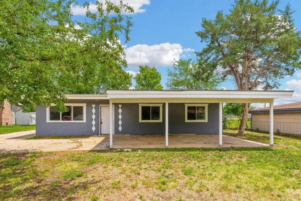 617 N High Drive Wellington KS 67152