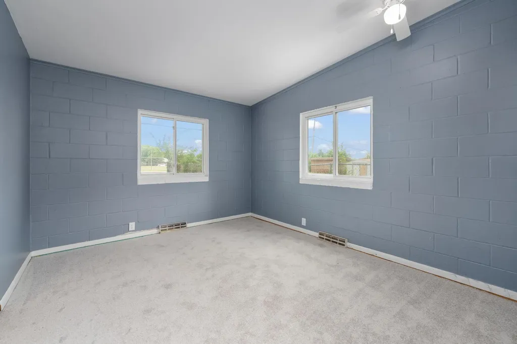 617 N High Drive Wellington KS 67152