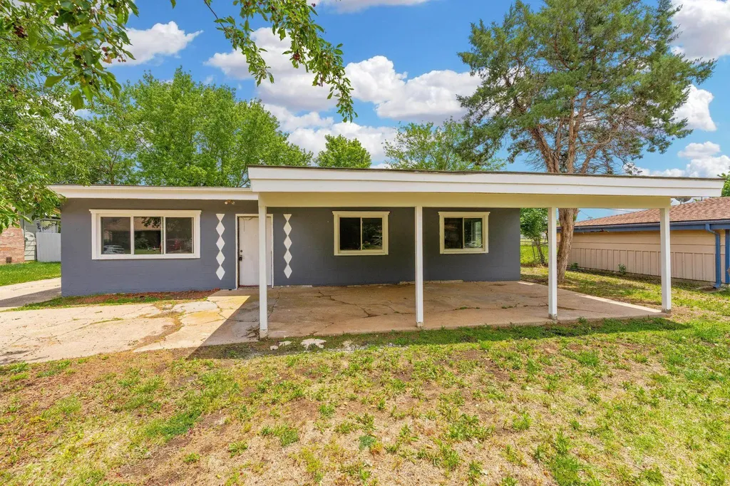 617 N High Wellington KS 67152