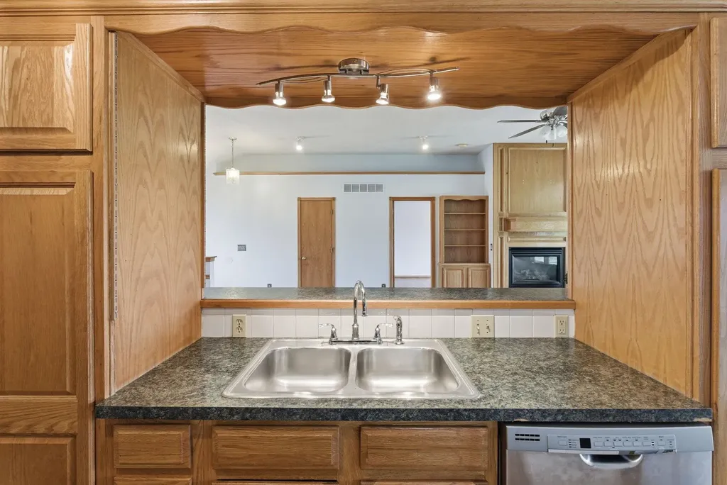 2209 N Sandplum Street Sedgwick KS 67205