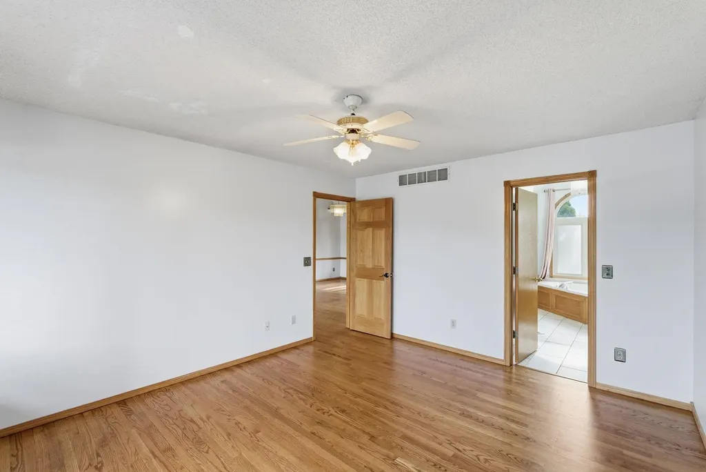 2209 N Sandplum Street Sedgwick KS 67205