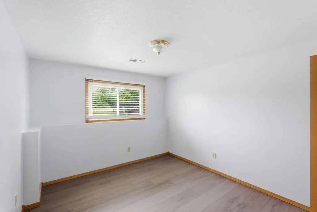 2209 N Sandplum Street Sedgwick KS 67205