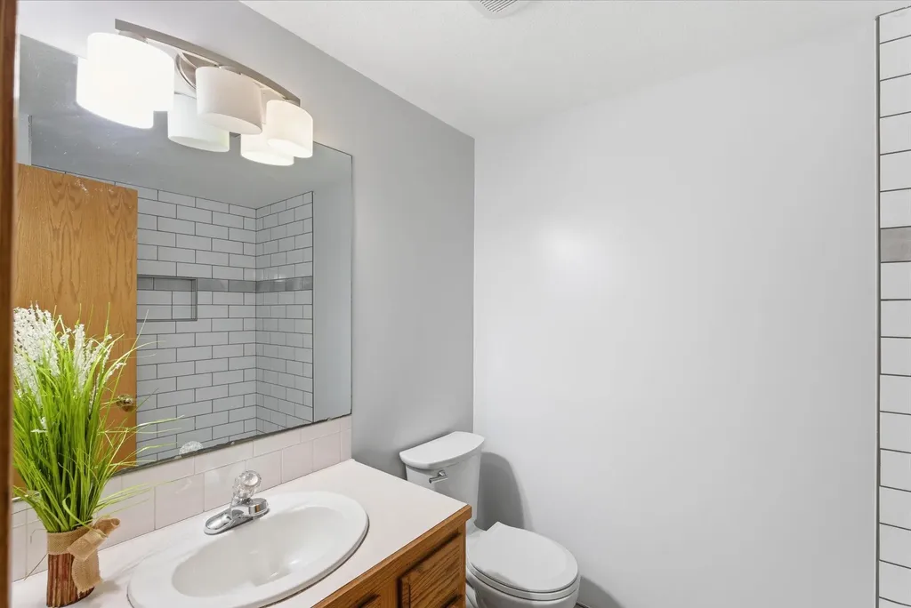 2209 N Sandplum Street Sedgwick KS 67205