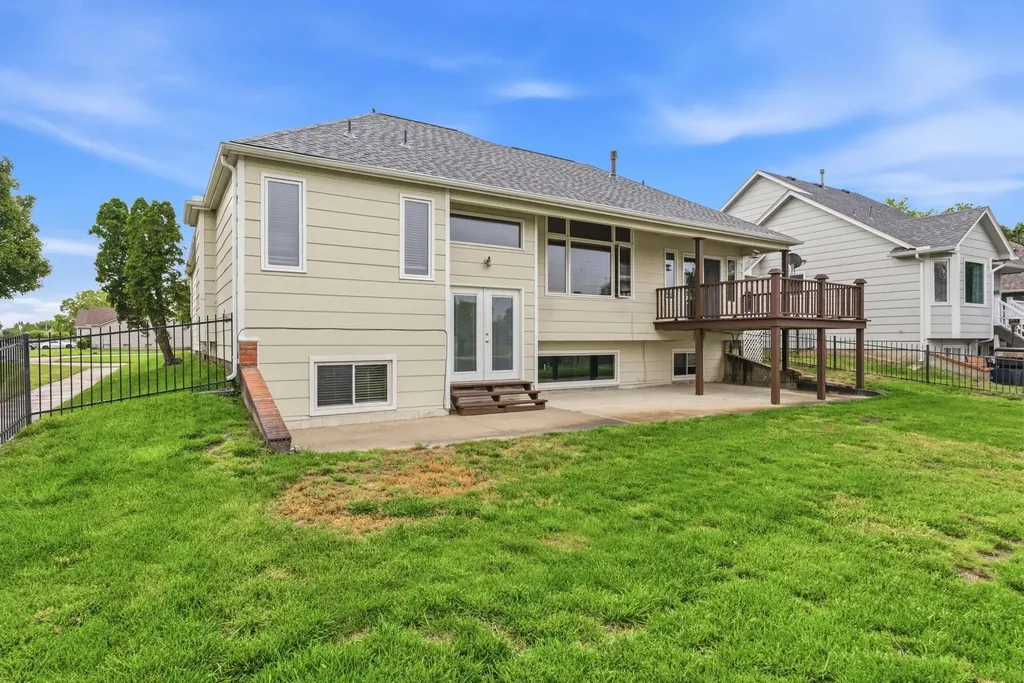 2209 N Sandplum Street Sedgwick KS 67205