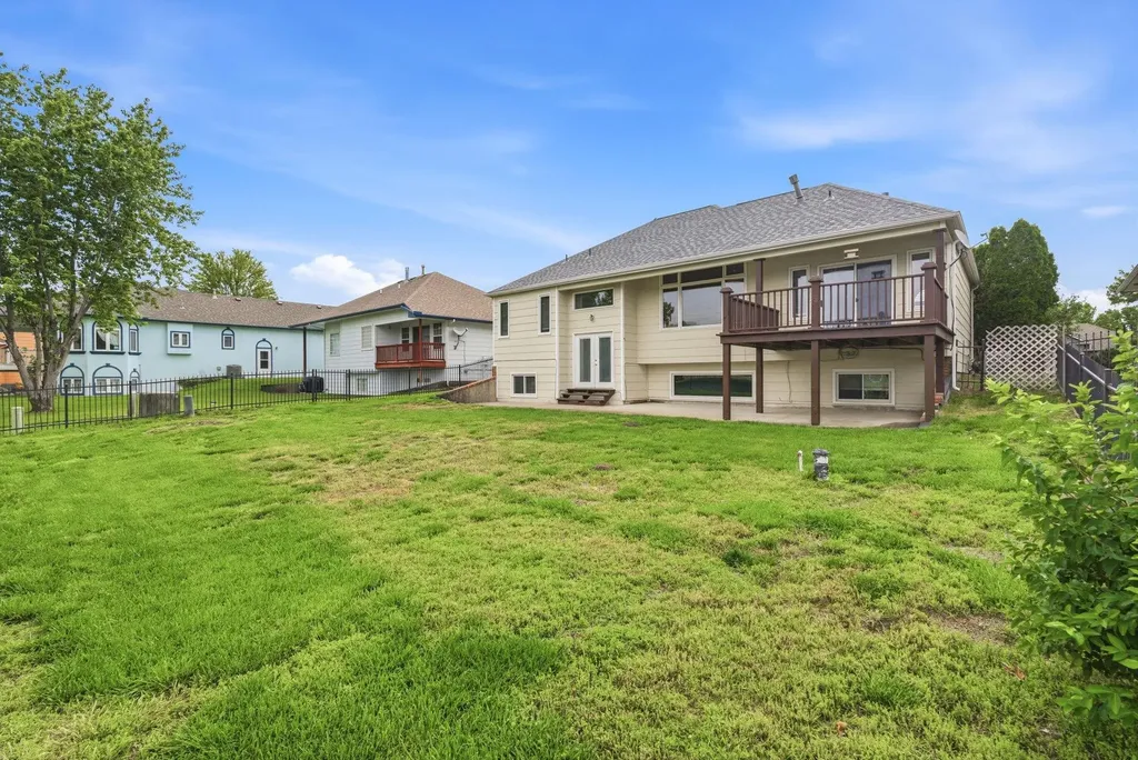 2209 N Sandplum Street Sedgwick KS 67205