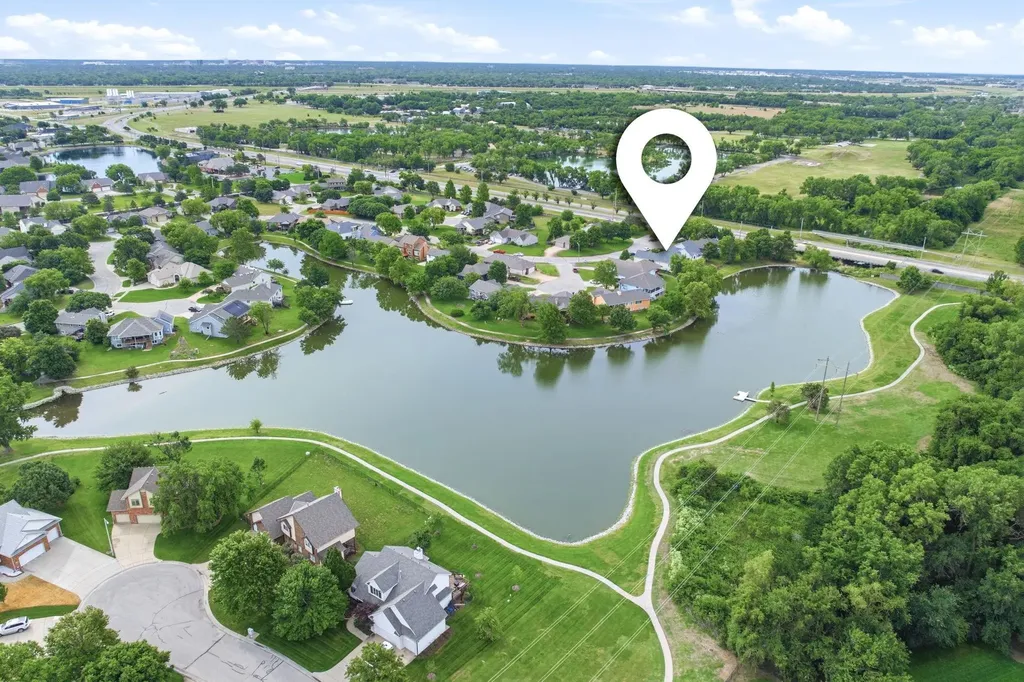 2209 N Sandplum Street Sedgwick KS 67205