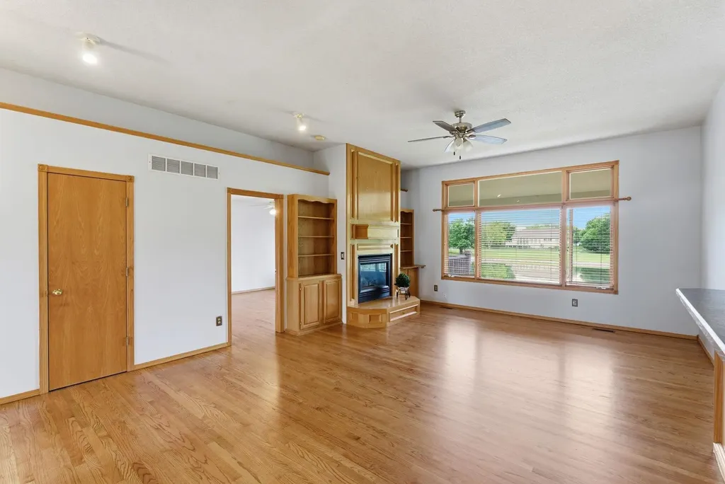 2209 N Sandplum Street Sedgwick KS 67205