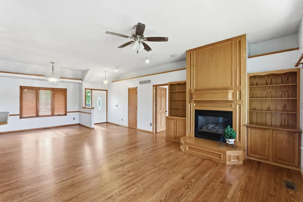 2209 N Sandplum Street Sedgwick KS 67205