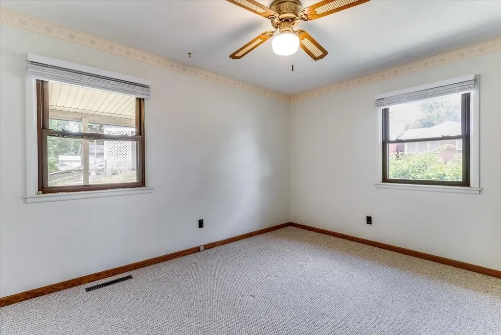 215 S Tracy Avenue Clearwater KS 67026