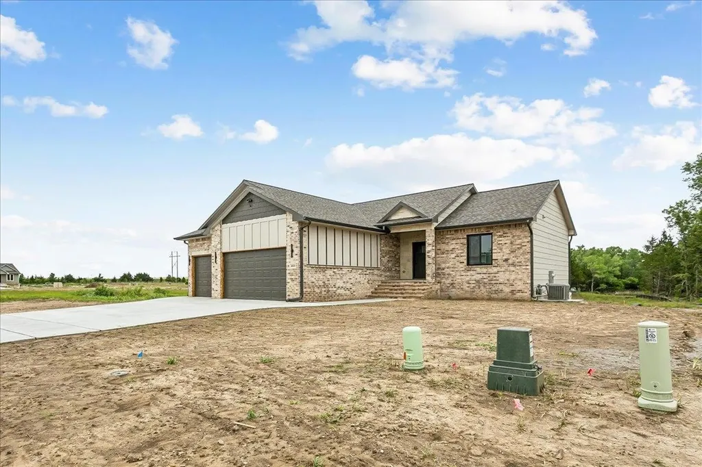 4818 W Calvert Street Wichita KS 67215