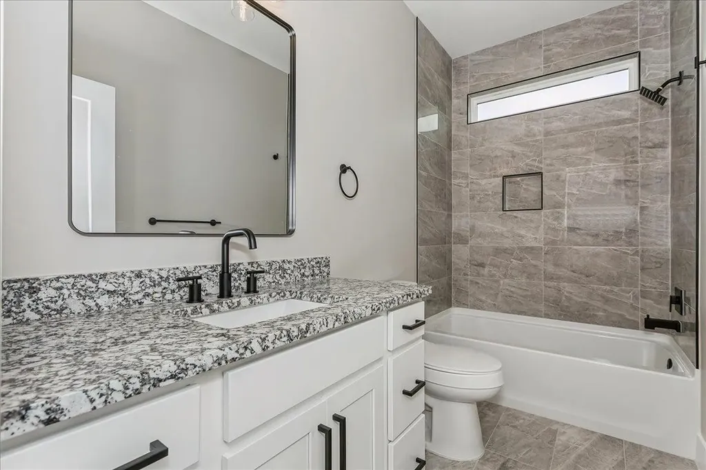 4818 W Calvert Street Wichita KS 67215