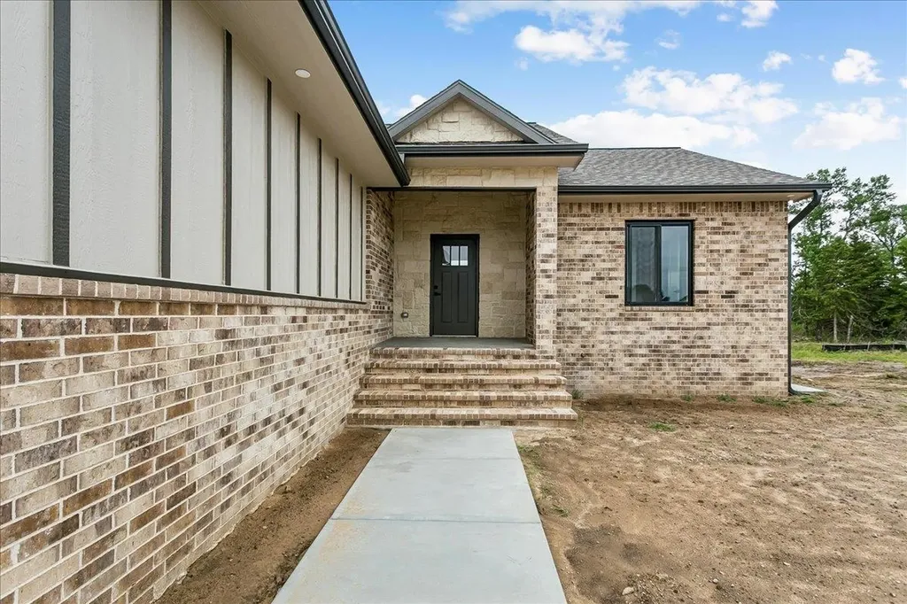 4818 W Calvert Street Wichita KS 67215