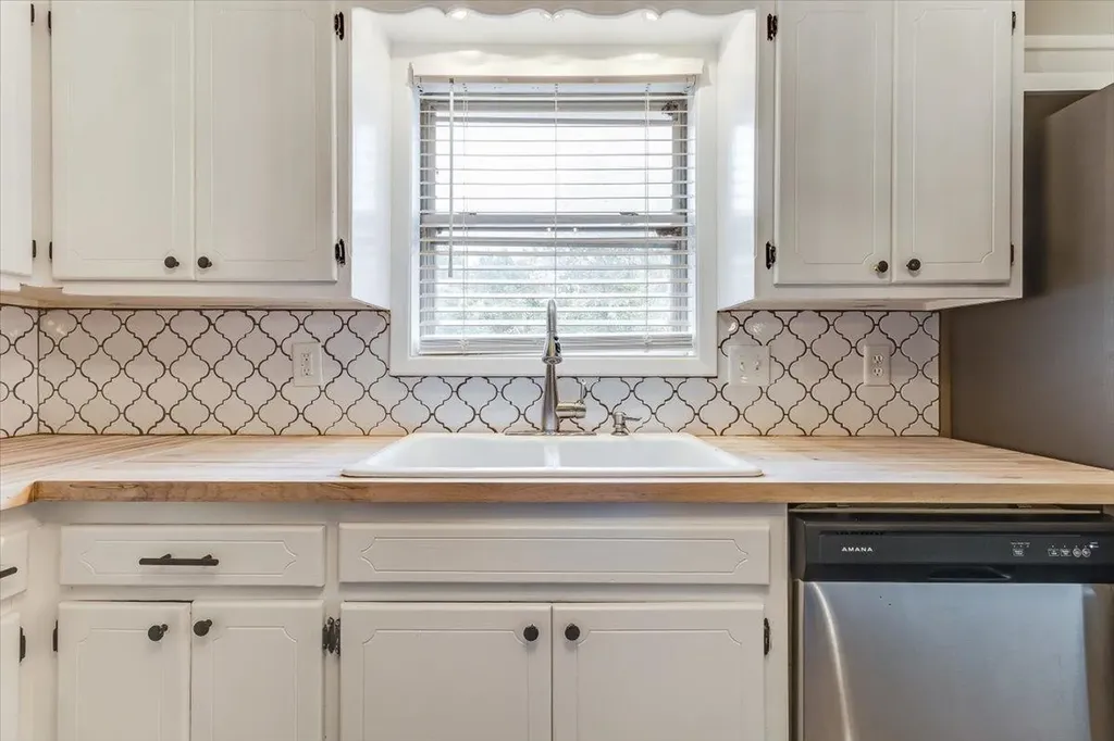 1630 Pin Oak Court Rose Hill KS 67133