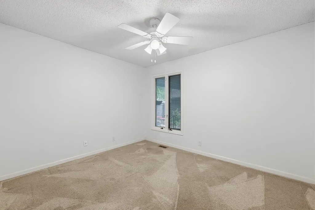 2025 N Broadmoor Wichita KS 67206