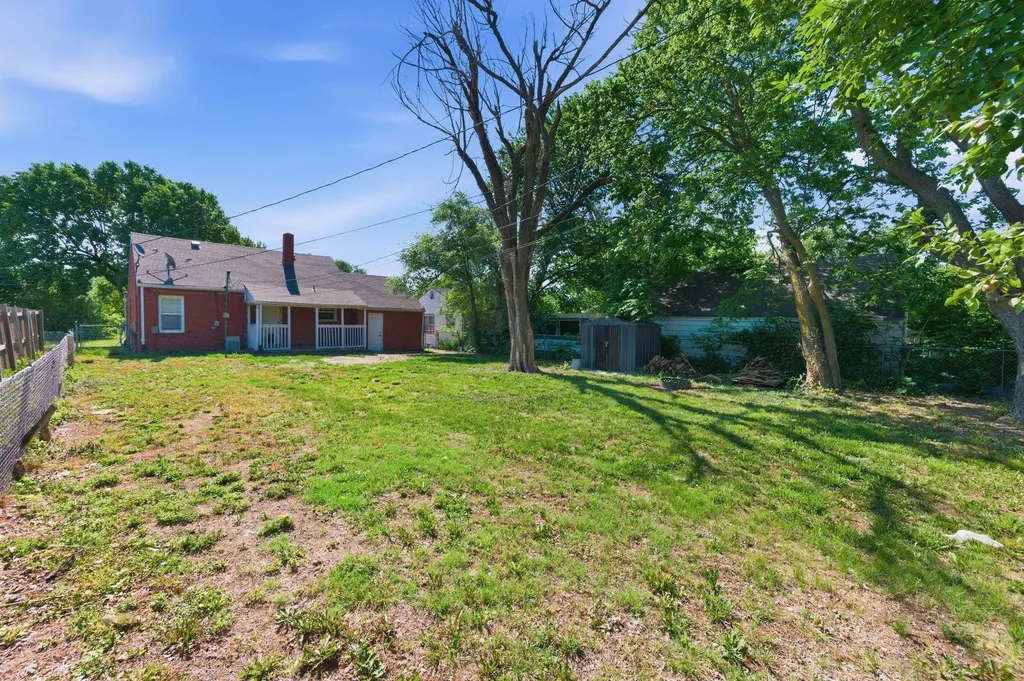 627 N Glendale Street Wichita KS 67208