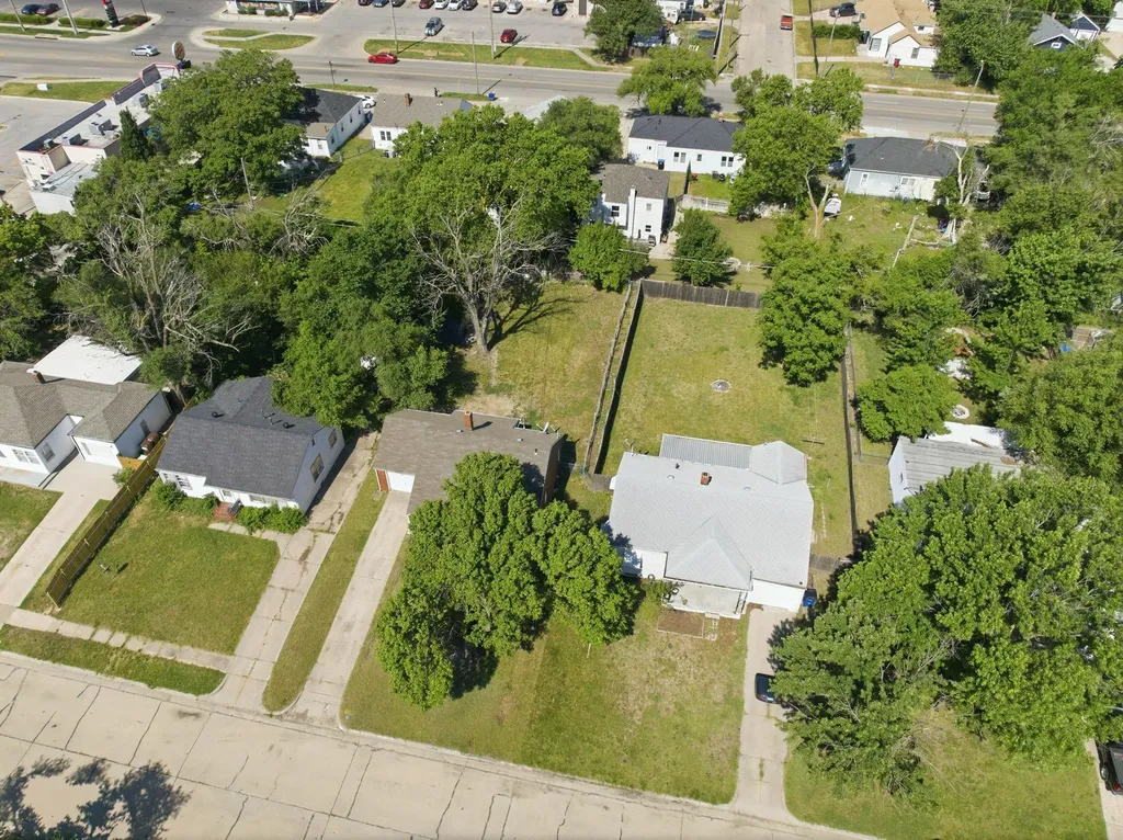627 N Glendale Street Wichita KS 67208