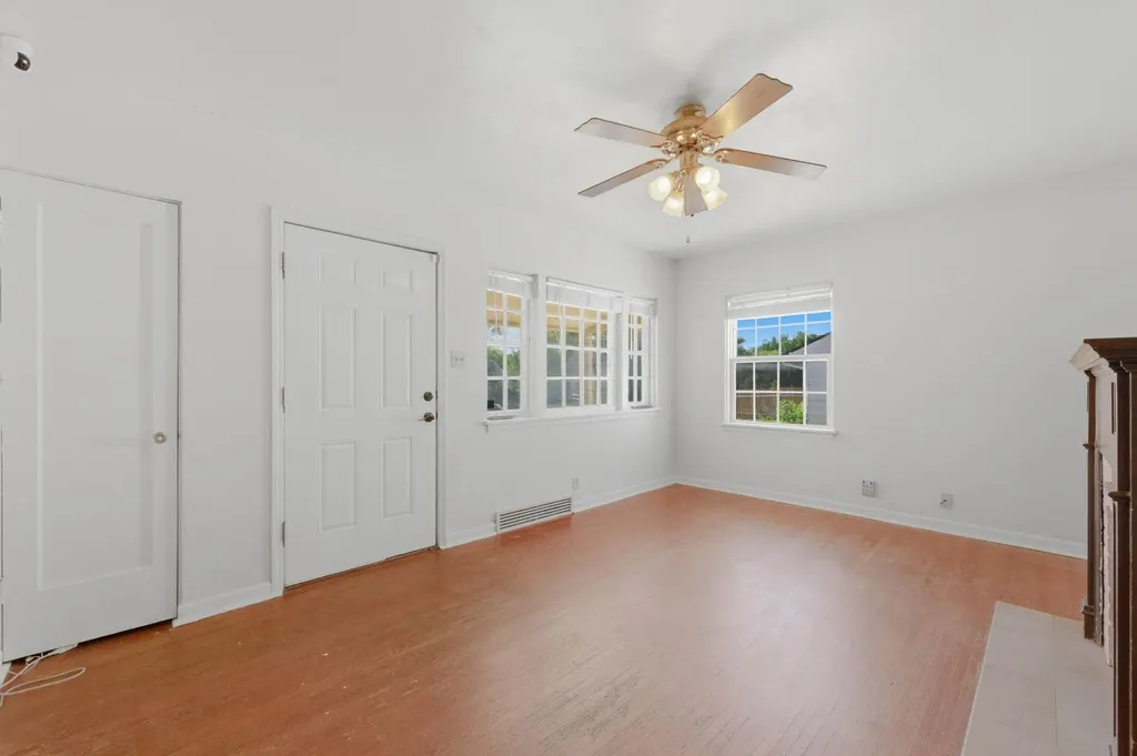 627 N Glendale Street Wichita KS 67208