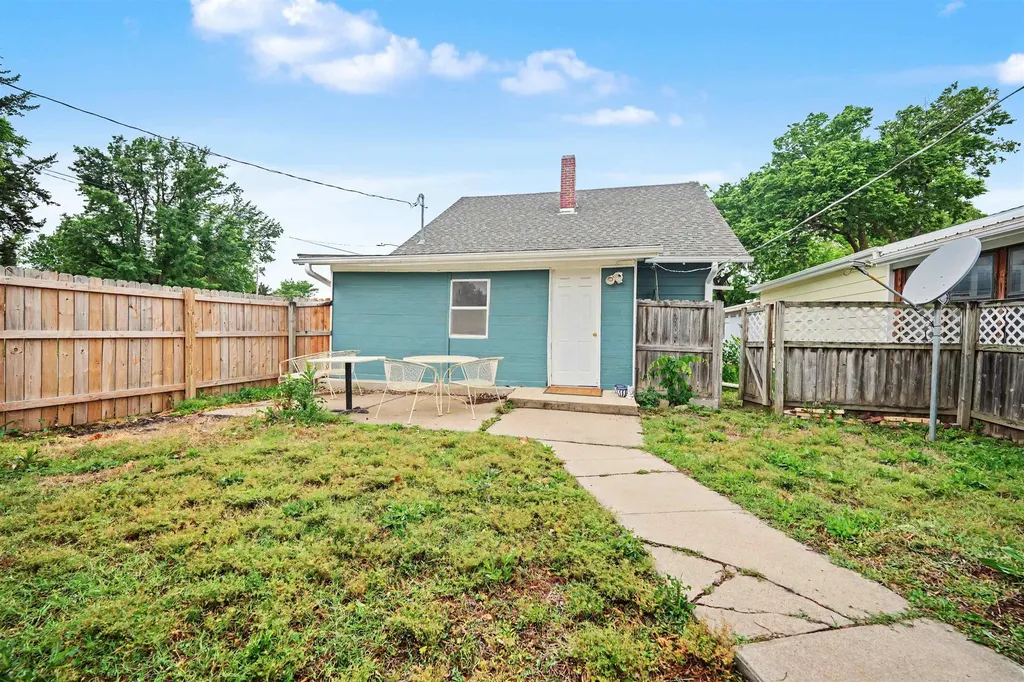102 N Swedonia Street Marquette KS 67464