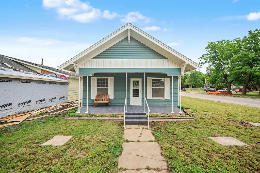 102 N Swedonia Street Marquette KS 67464