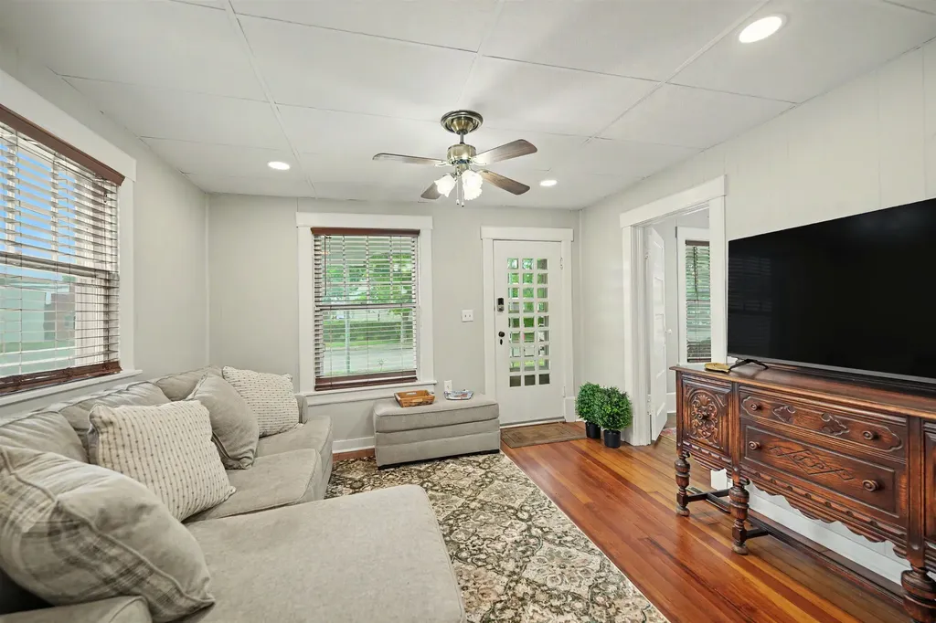 102 N Swedonia Street Marquette KS 67464