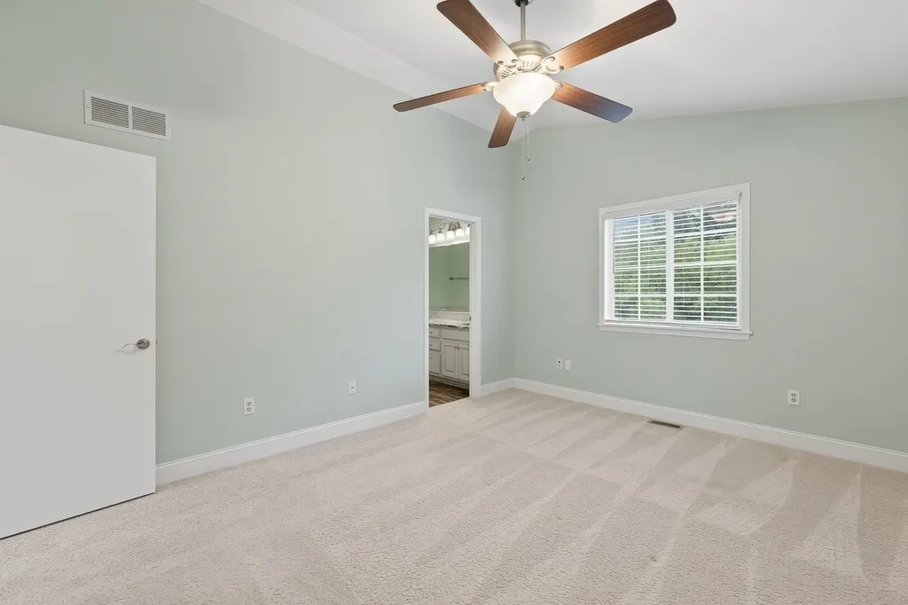 2438 N Tamarisk Street Derby KS 67037