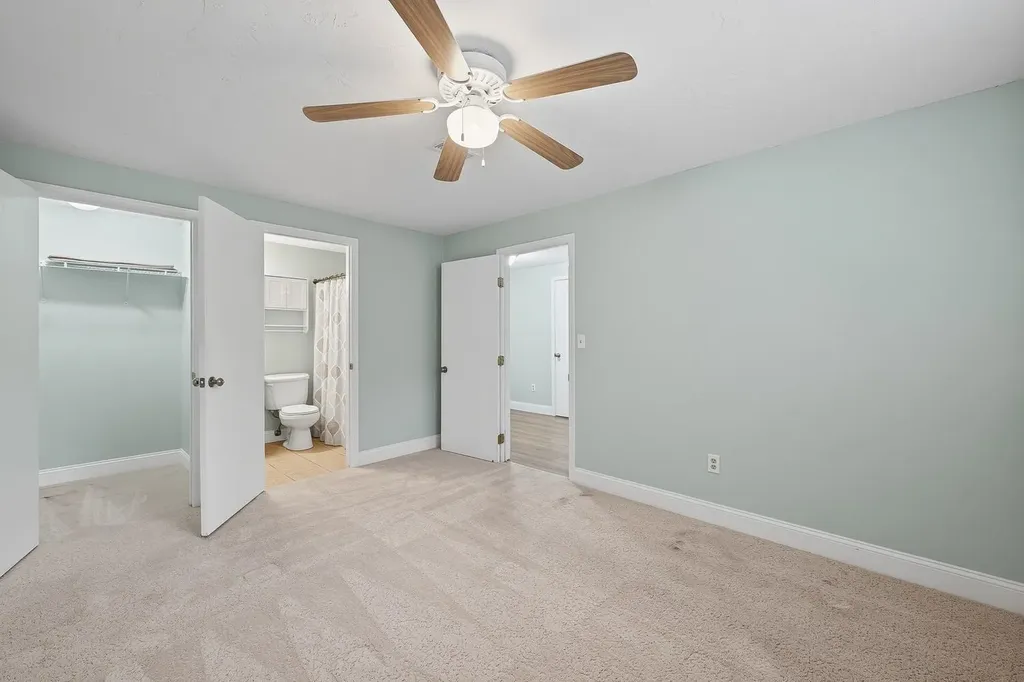 2438 N Tamarisk Street Derby KS 67037