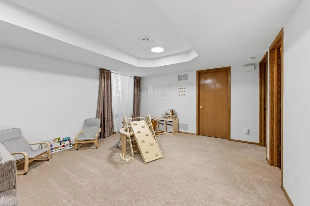 2537 E Cambridge Court Park City KS 67219