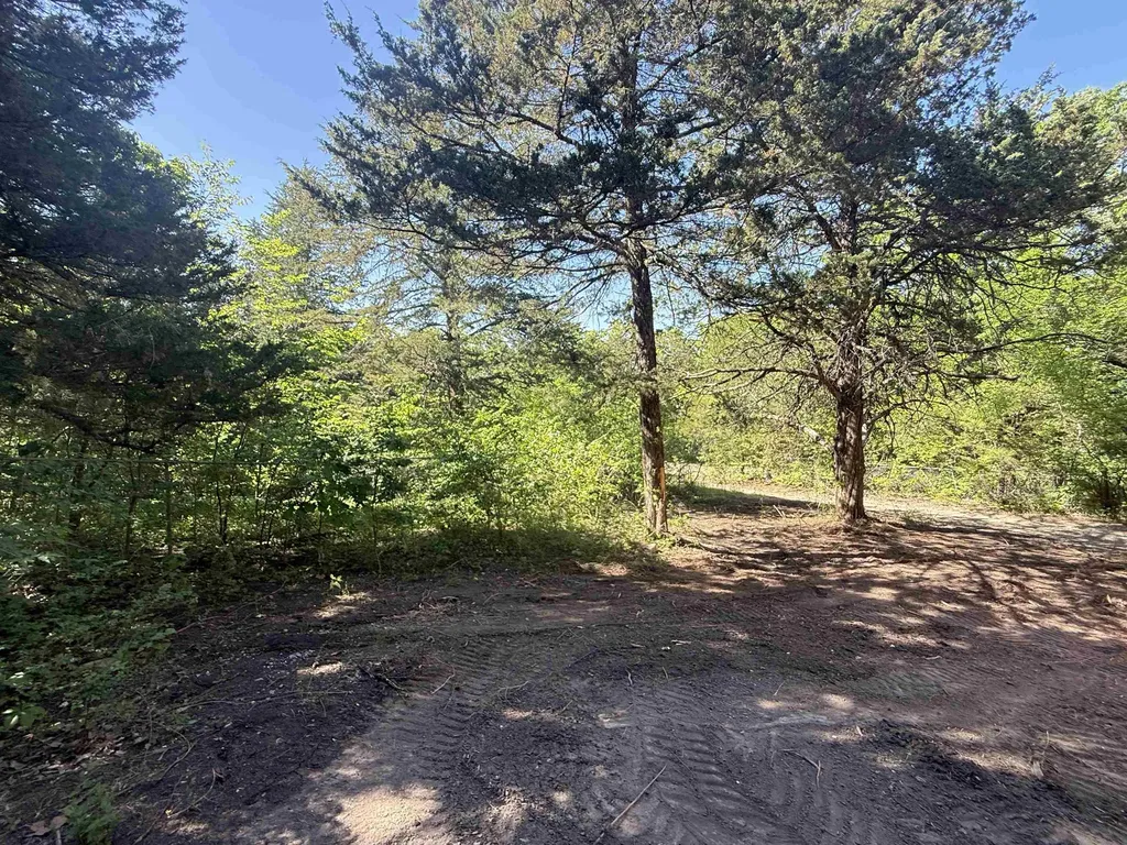 7086 Mill Cove Drive Manhattan KS 66503