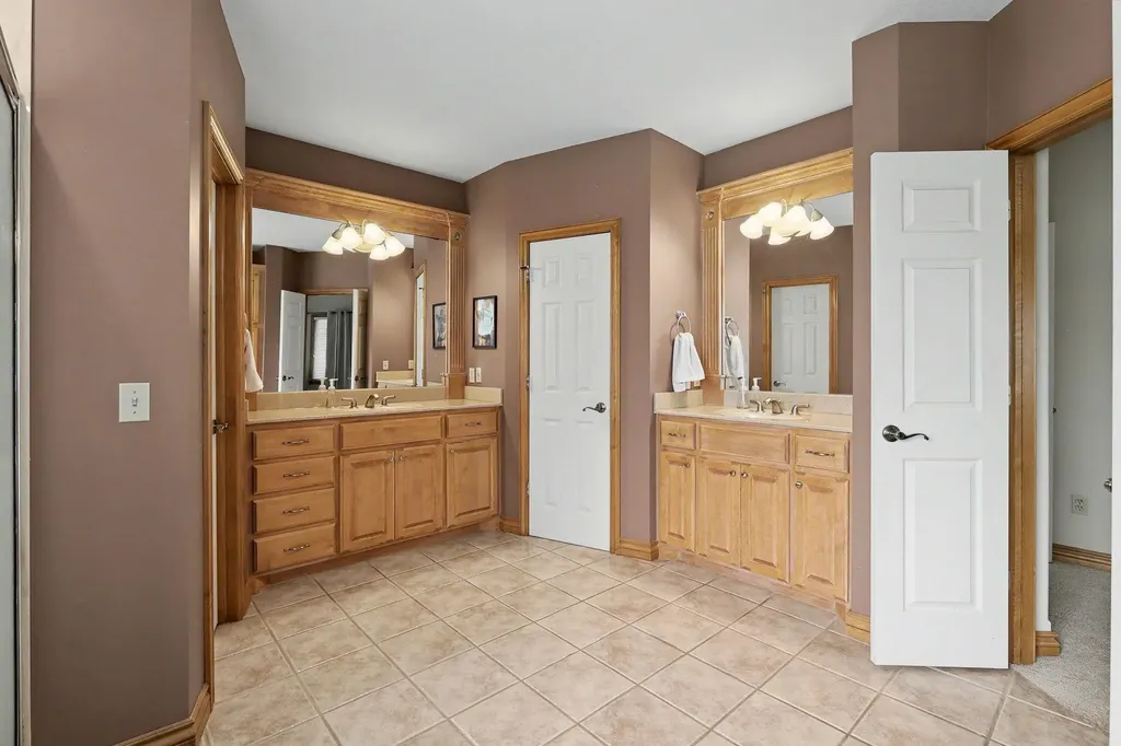 2500 S 383rd Court W Cheney KS 67025