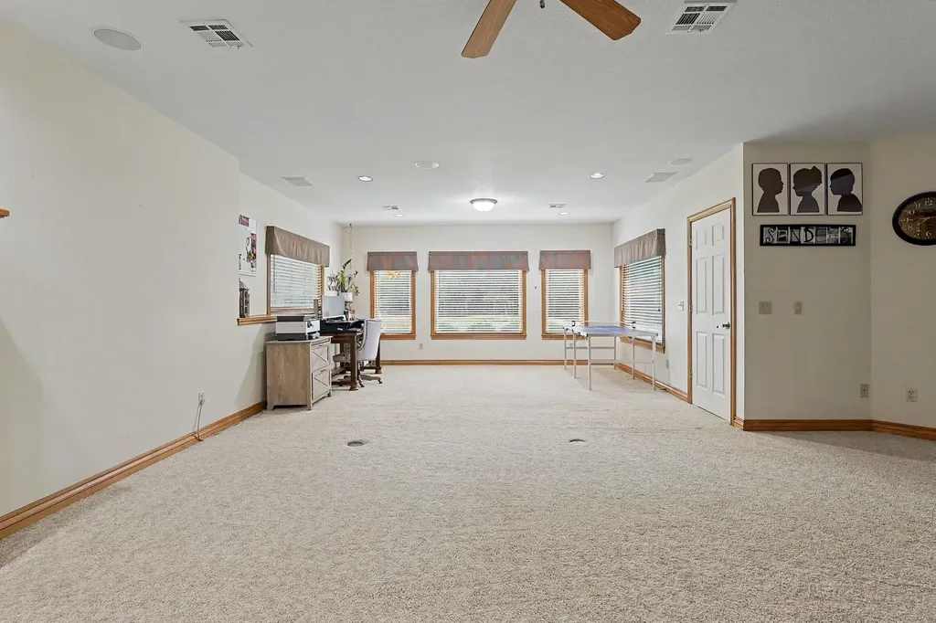 2500 S 383rd Court W Cheney KS 67025