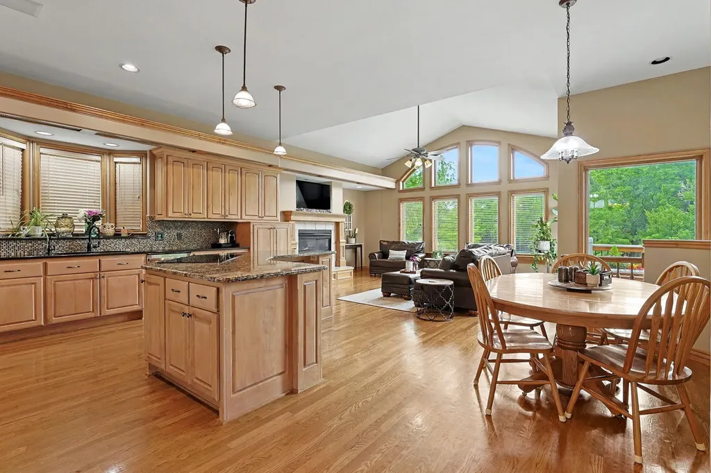2500 S 383rd Court W Cheney KS 67025