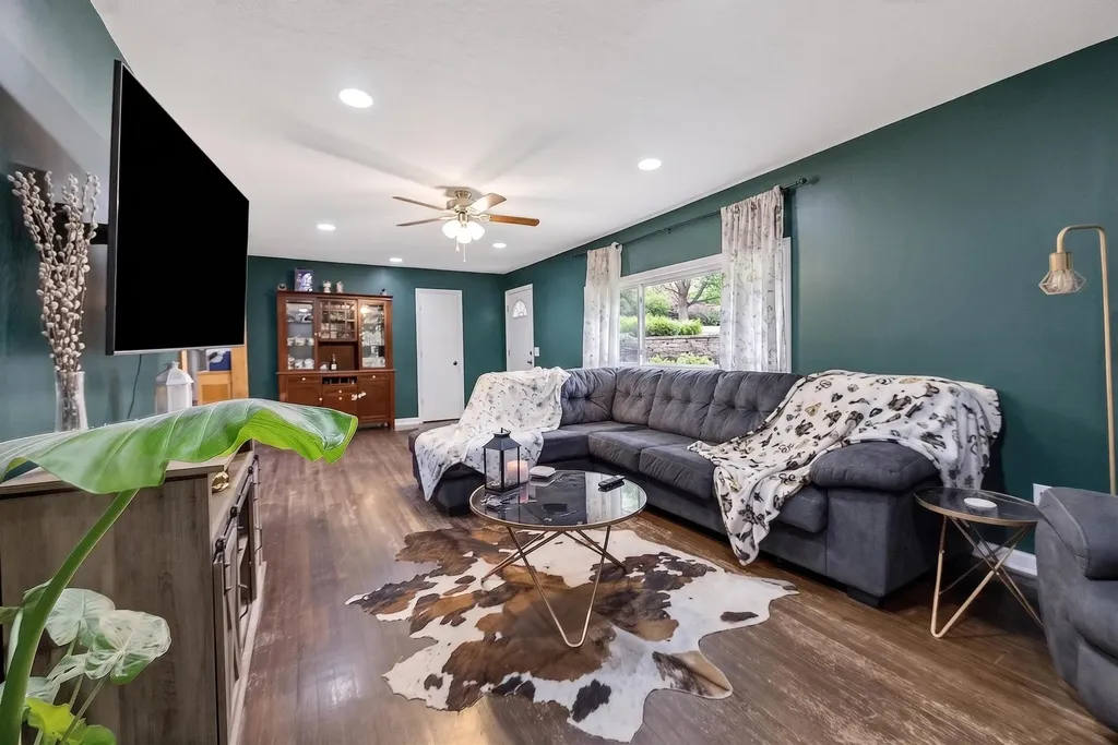 15798 SW Prairie Creek Road Rose Hill KS 67133