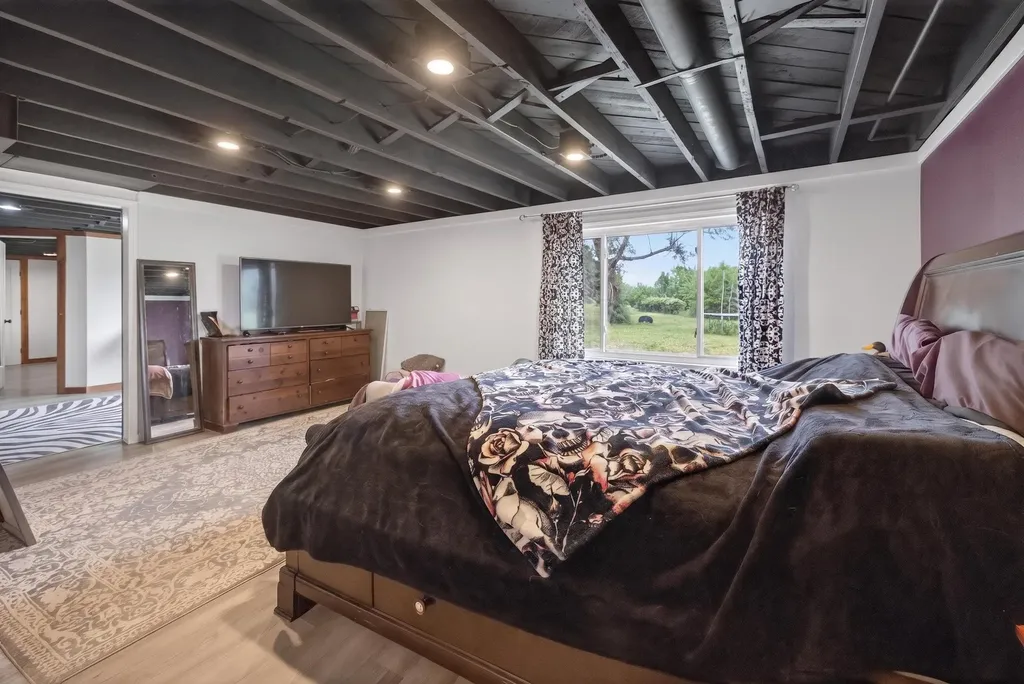 15798 SW Prairie Creek Road Rose Hill KS 67133