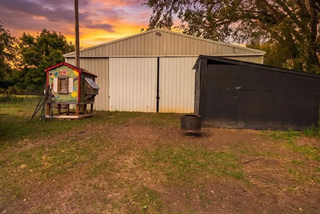 15798 S Prairie Creek Road Rose Hill KS 67133