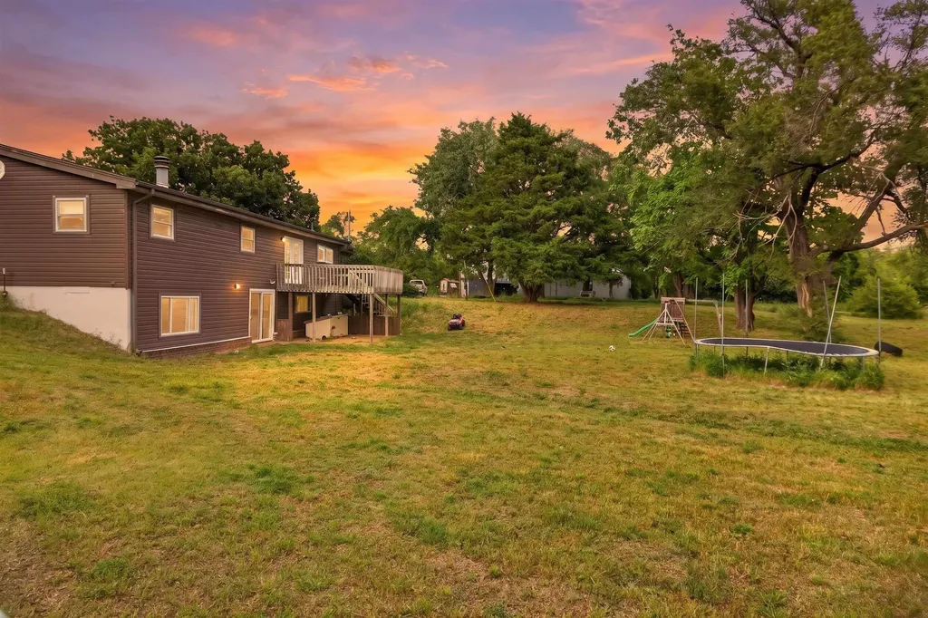15798 SW Prairie Creek Road Rose Hill KS 67133