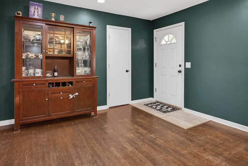 15798 SW Prairie Creek Road Rose Hill KS 67133