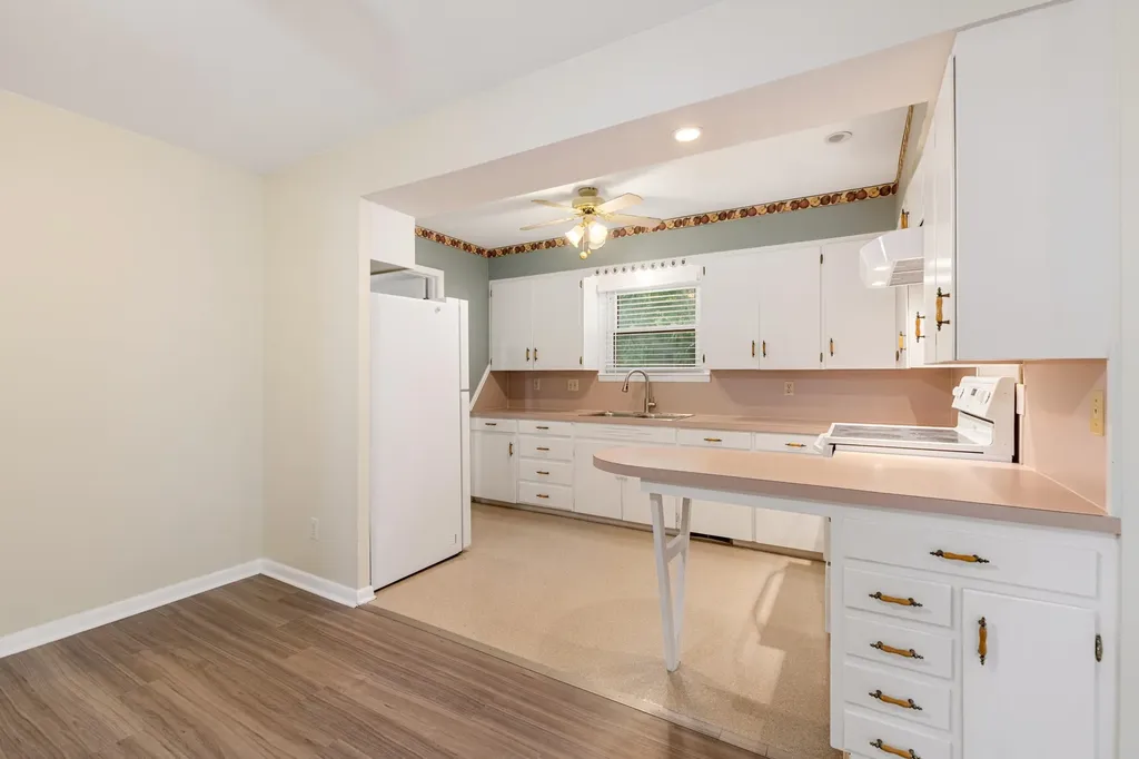 837 S Estelle Street Wichita KS 67211