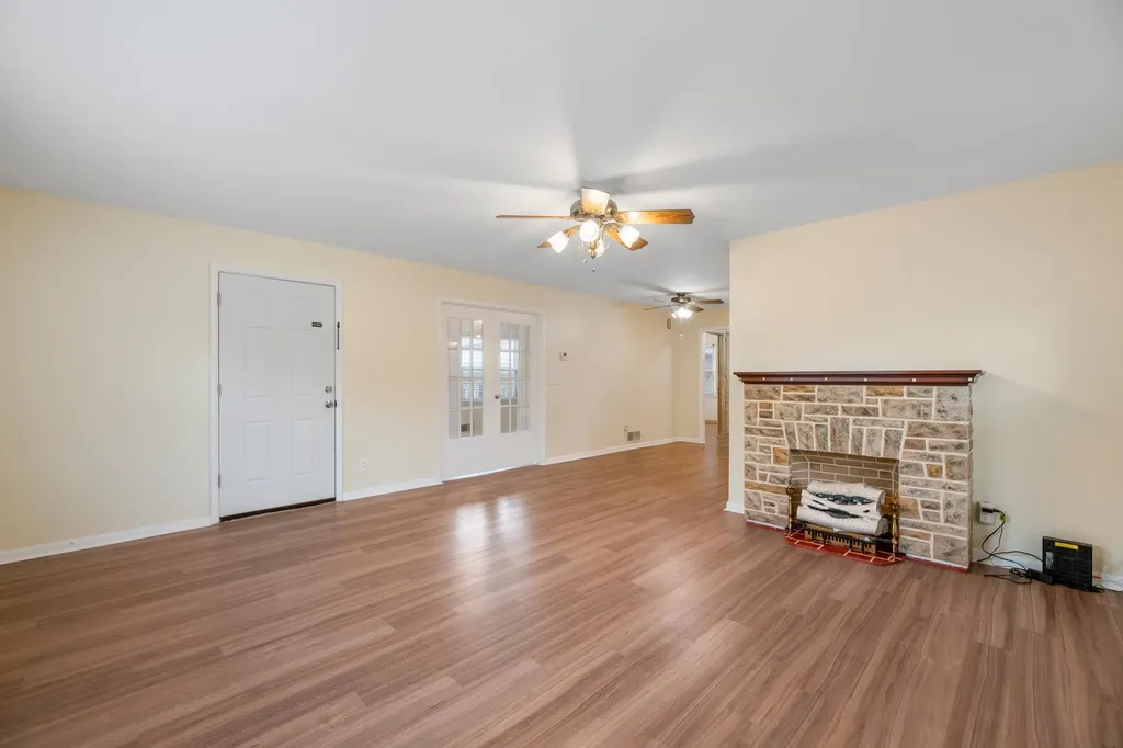 837 S Estelle Street Wichita KS 67211