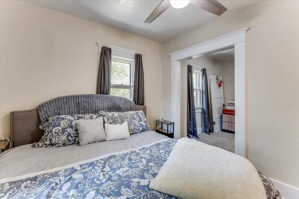 225 W 9th Avenue Hutchinson KS 67501