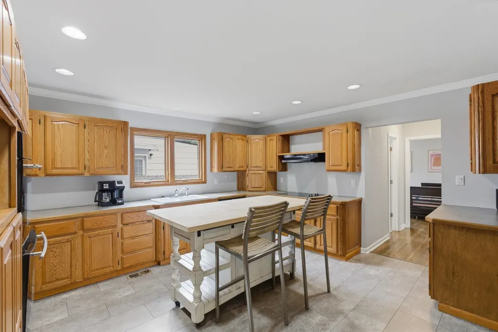 225 S Bleckley Drive Wichita KS 67218