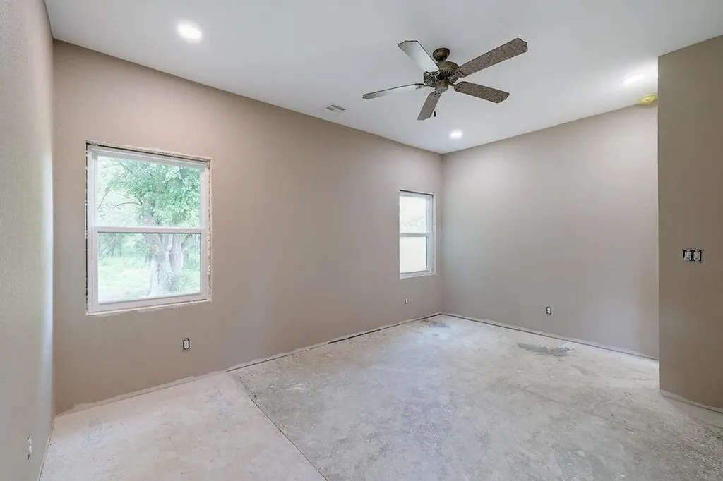 2118 W Radio Lane Arkansas City KS 67005