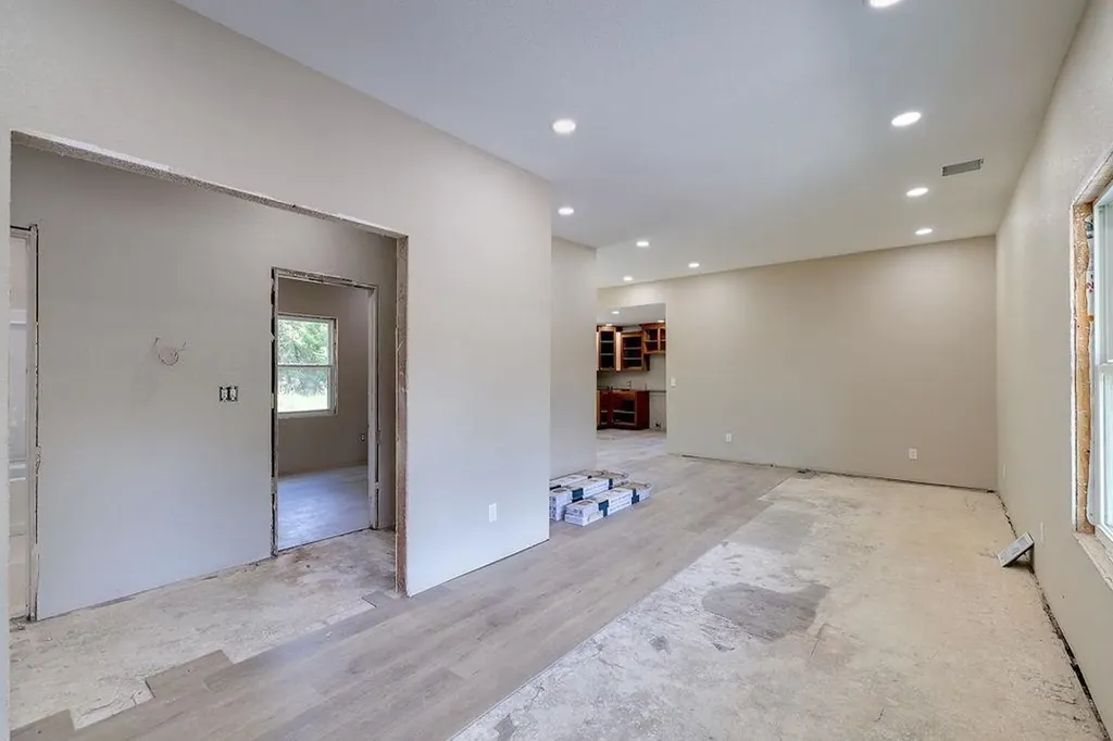 2118 W Radio Lane Arkansas City KS 67005