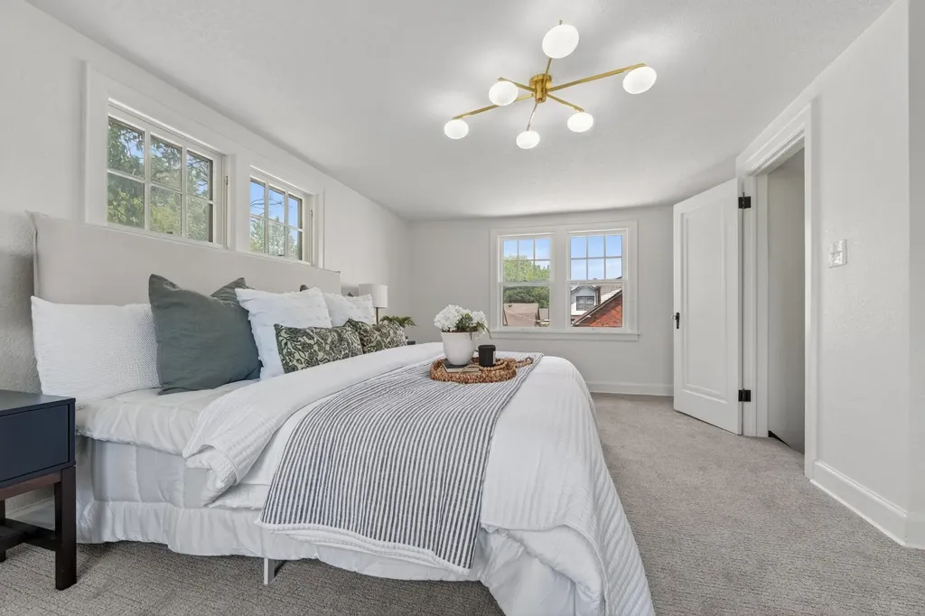 211 N Oliver Wichita KS 67208