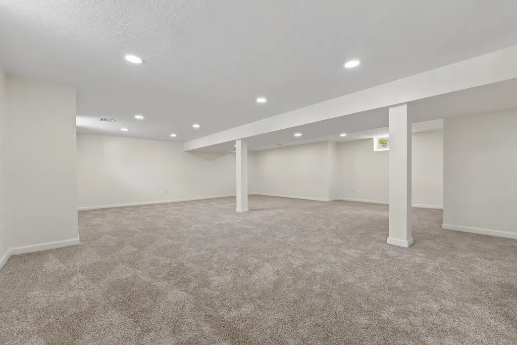 211 N Oliver Wichita KS 67208
